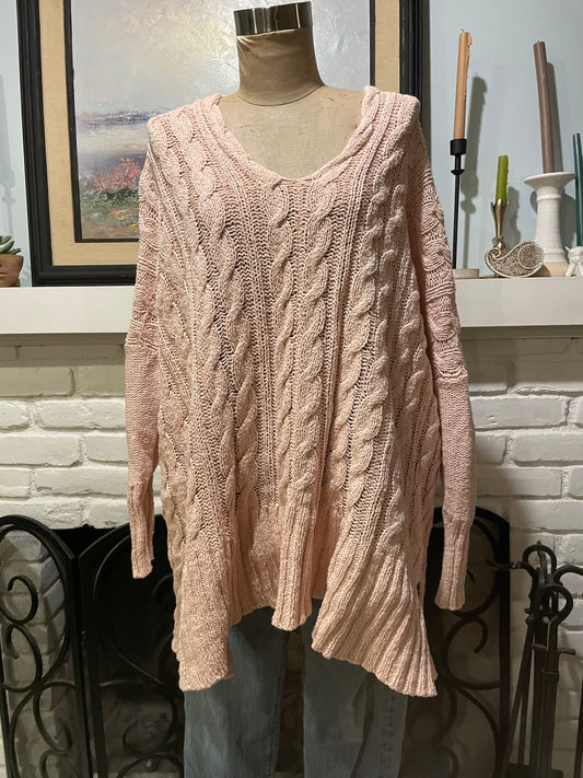 Free People Oversized Chunky knit pale pink Sweater Size L