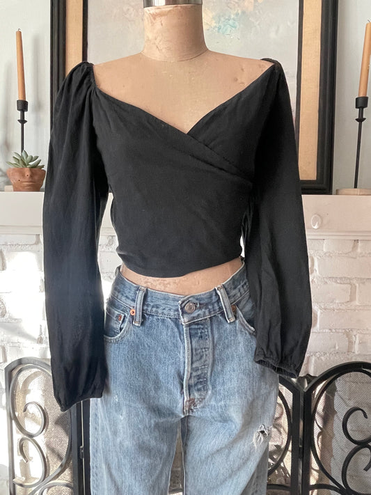 Long Sleeve black Vneck Cropped blouse size M